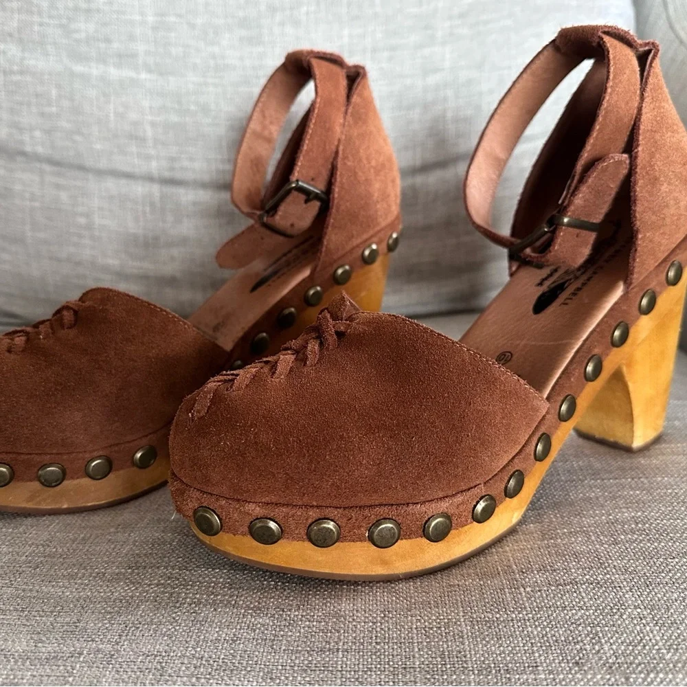 Jeffrey Campbell Tan Suede Studded Ankle Strap Clogs - Picture 8 of 8